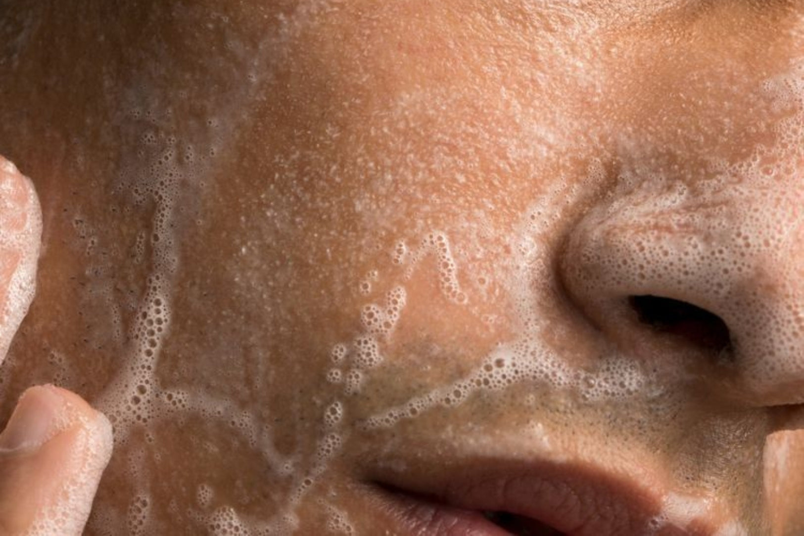 What makes men’s skin different? The science may surprise you.